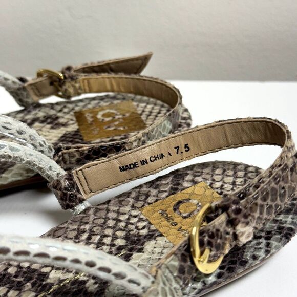 The Dolce Vita Women's Archer Thong Sandal in size 7.5 snakeprint - Picture 6 of 7